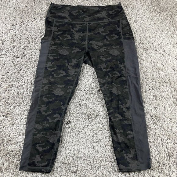 Fabletics On The Go PowerHold High Waisted Capri Leggings Women's XL Camo Mesh - Picture 2 of 11